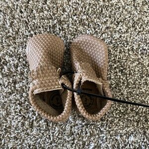 Freshly Picked Moccasins size 4